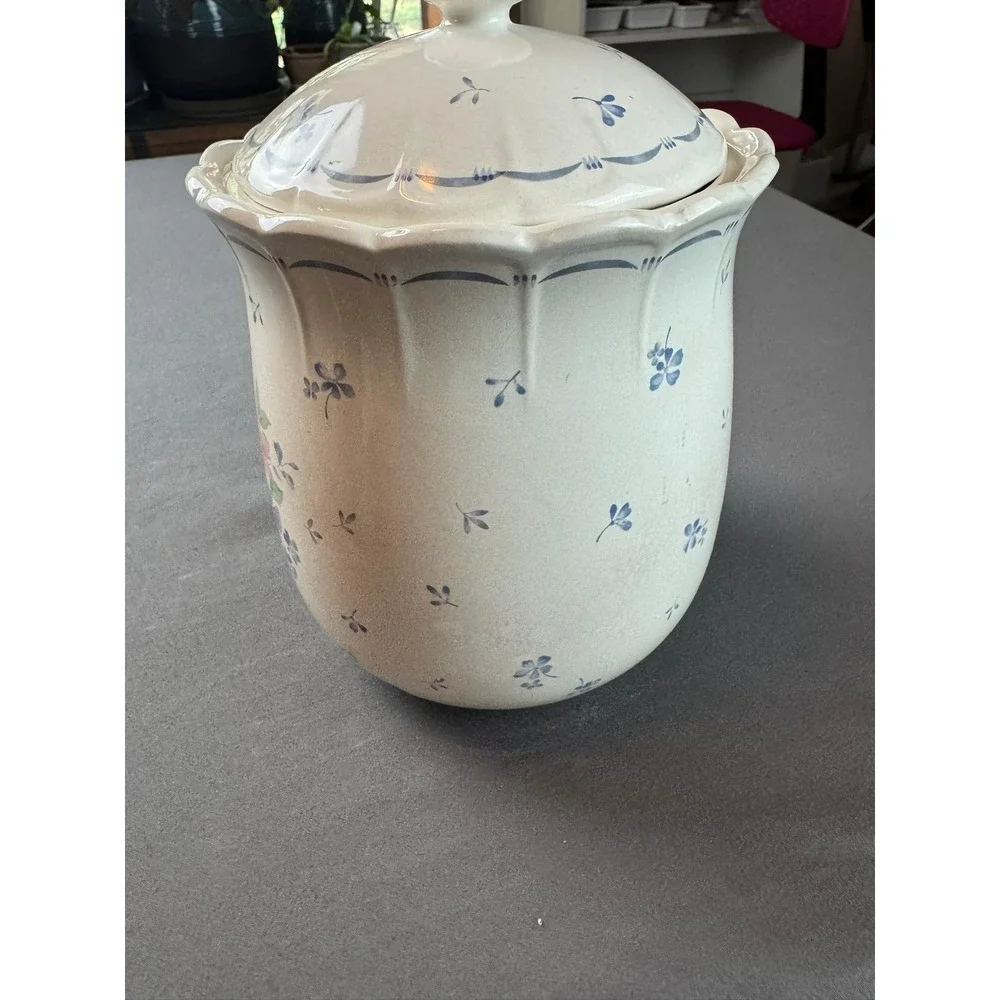 Vintage Japan Blue Floral Cookie Jar Lid Pottery Ceramic - 8.5